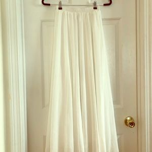 White fully lined maxi skirt